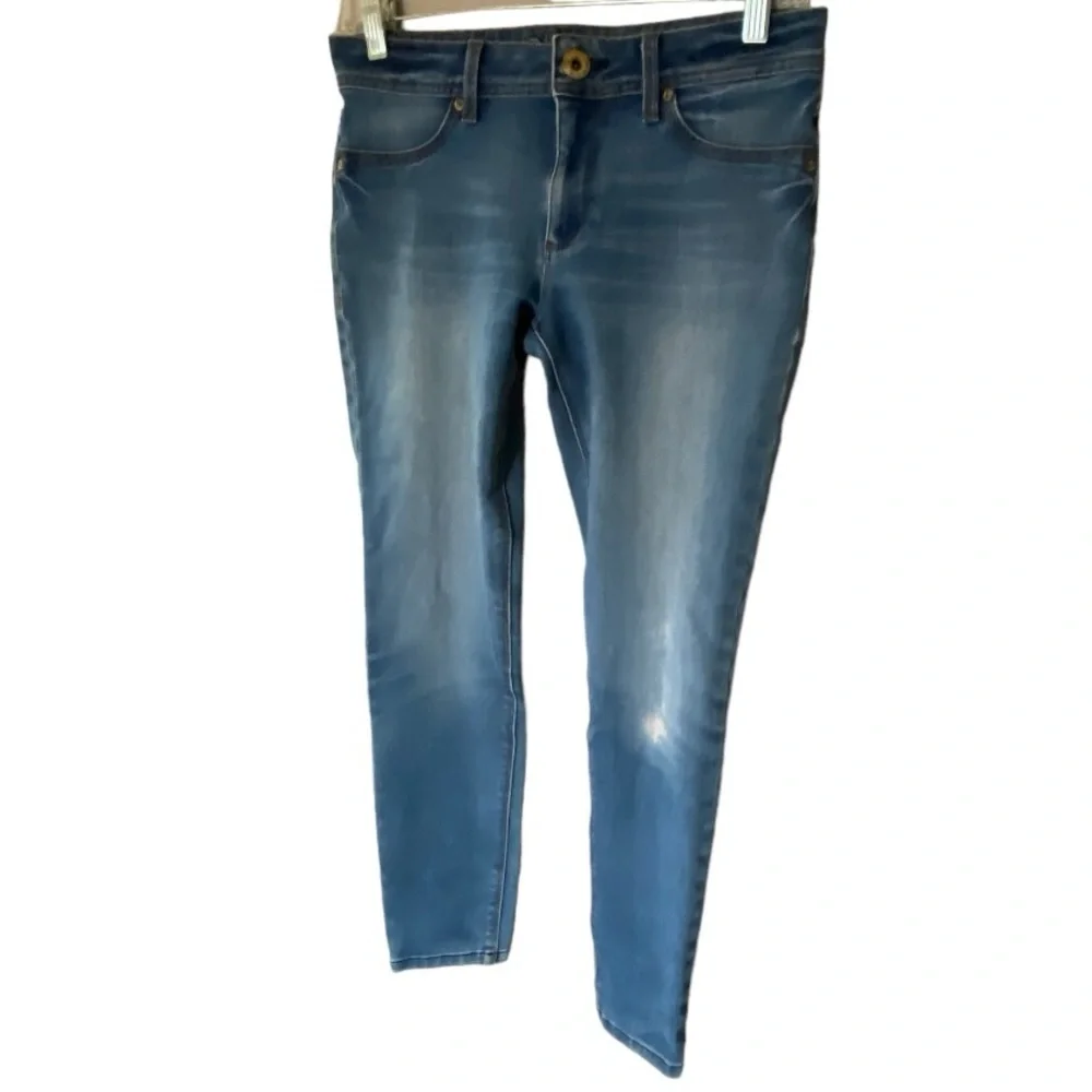 DL 1961 Emma Legging Jeans in Dyer - Picture 1 of 8